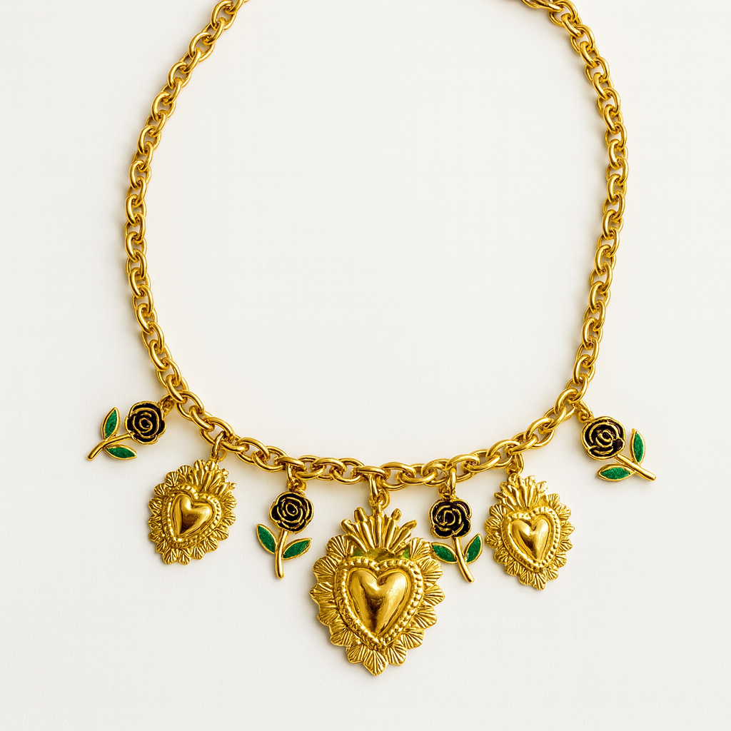 Collar Corazón Amore de Acero Inoxidable – Diseño Dorado con Rosas y Charms Elegantes