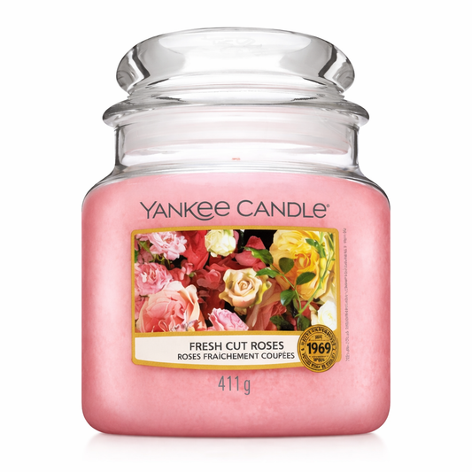 Yankee Candle Vela Aromática en Tarro Mediano – Rosas Recién Cortadas | Hasta 75 Horas de Duración