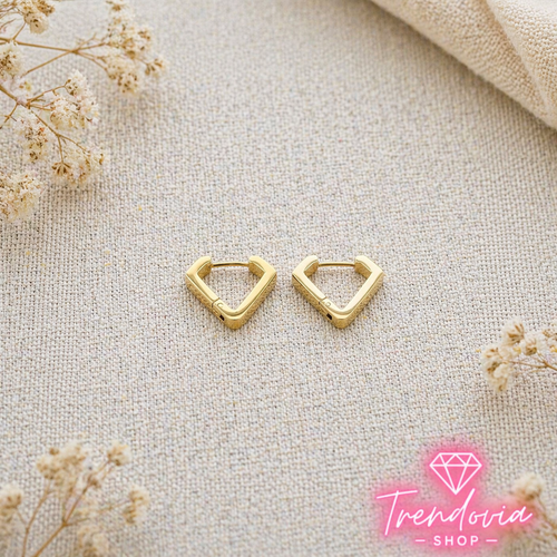 ✨ Pendientes de Acero Aro Forma Pico – 1,5 cm